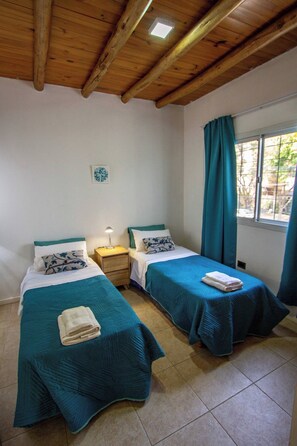 2 bedrooms, iron/ironing board, travel cot, WiFi