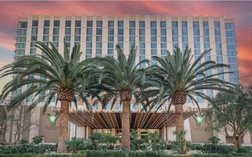 Charming 2BR Getaway in the Hills - BRAND NEW!