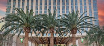 Charming 2BR Getaway in the Hills - BRAND NEW!