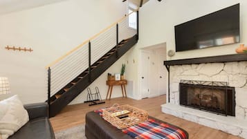 TV, fireplace, offices