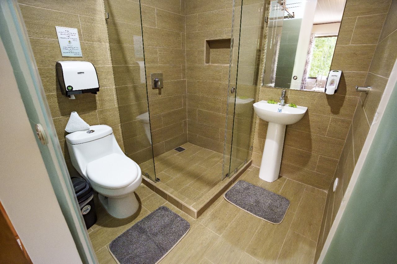Double Room, 1 Queen Bed, Non Smoking, Pets allowed | Desk, free WiFi