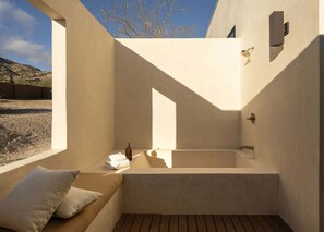 Spa - Fleur by Fieldtrip - Architectural Desert Estate w Pool (Joshua Tree)