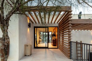 Exterior detail - Fleur by Fieldtrip - Architectural Desert Estate w Pool (Joshua Tree)