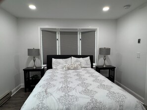 4 habitaciones, tabla de planchar con plancha, wifi y ropa de cama 