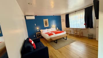 1 bedroom, iron/ironing board, free WiFi