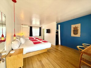 1 chambre, fer et planche à repasser, Wi-Fi gratuit