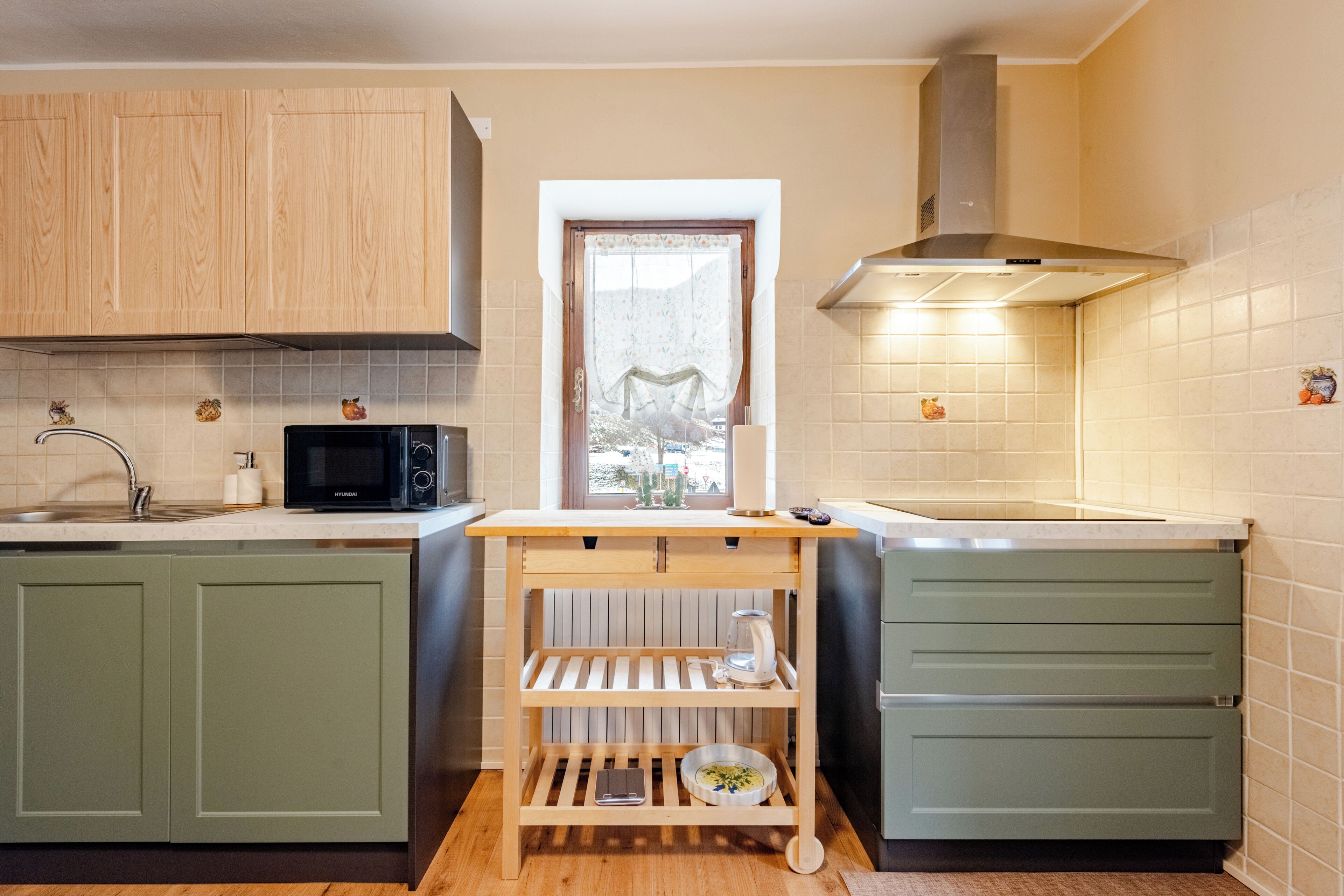 Réfrigérateur, four, plaque de cuisson, lave-vaisselle