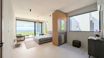 5 bedrooms, iron/ironing board, WiFi (free), bed sheets