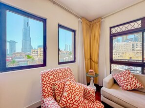 TV - Royal Living Burj Views in Iconic Old Town by SBH (Dubai)