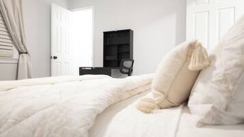 3 Schlafzimmer, Schreibtisch, Bügeleisen/Bügelbrett, kostenloses WLAN