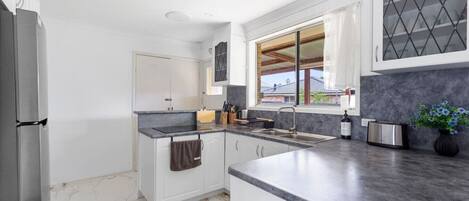 Fridge, microwave, oven, stovetop