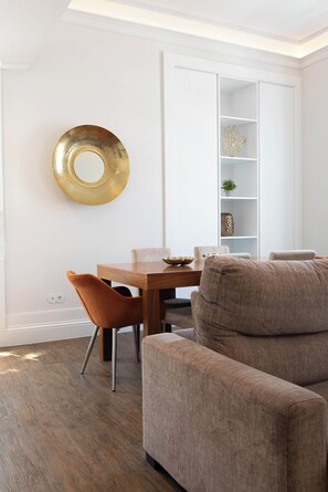 Imagen sin descripción, 5 de 17, botón