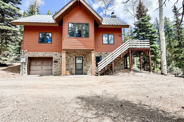 Large parking space for atv trailers & camper