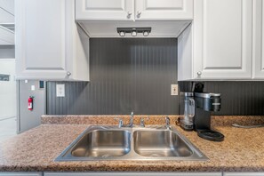 Interior - The Bourbon Garage- walking distance to Buffalo Trace! (Frankfort)