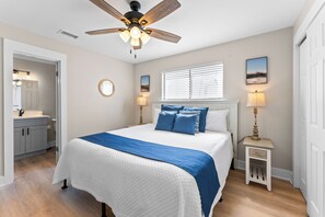 2 bedrooms, free WiFi, bed sheets, wheelchair access - Skip the packed high-rises • Gulf View 2BR-2BA • Steps to Beach • Family Ready (Orange Beach)