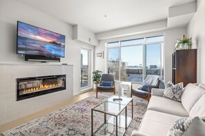 Smart TV, fireplace, music library