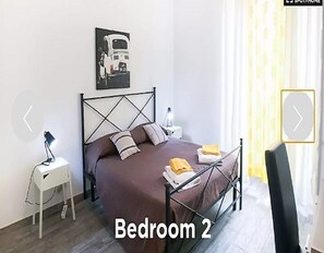 2 bedrooms, desk, iron/ironing board, travel crib - Luxury home St Maria Magg (Roma)