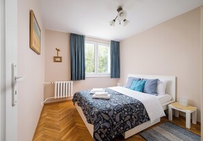 1 bedroom, iron/ironing board, WiFi, bed sheets - Wola Anielewicza Cosy Apartment (Warszawa)