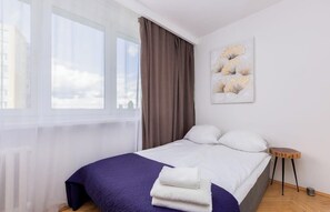 1 bedroom, iron/ironing board, bed sheets - Śląska Pleasant Blue Studio (Gdynia)