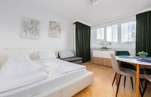 1 Schlafzimmer, Bügeleisen/Bügelbrett, Bettwäsche
