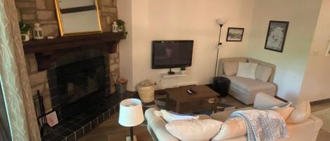 TV connectée, cheminée