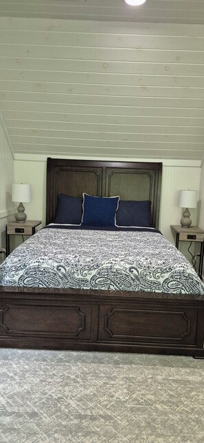 3 Schlafzimmer, Zimmersafe, Bügeleisen/Bügelbrett, WLAN