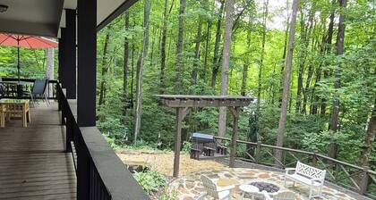 Welcome to mountain retreat in the tranquil beauty of Rabun County!