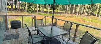 Mid Century Modern Gem Lustron house with, AC, on a working farm in Clayton NC