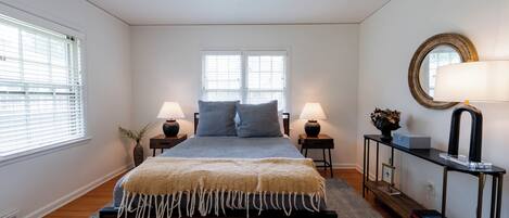 3 sovrum, skrivbord, wi-fi och sängkläder