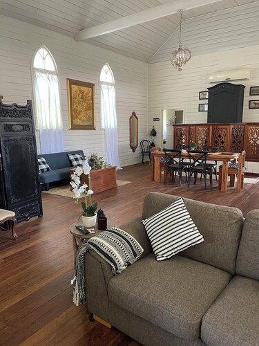 Beautiful Vintage Chapel in Mount Perry