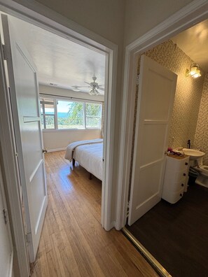 3 chambres, fer et planche à repasser, Wi-Fi gratuit, draps fournis