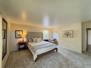 3 bedrooms, iron/ironing board, free WiFi, bed sheets