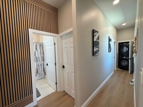 Escondido Back Unit by sdstay