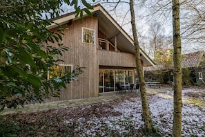 Garden winter (1) - Enjoy a wonderful holiday in the woods, Enjoy a wonderful holiday in the woods (Een)