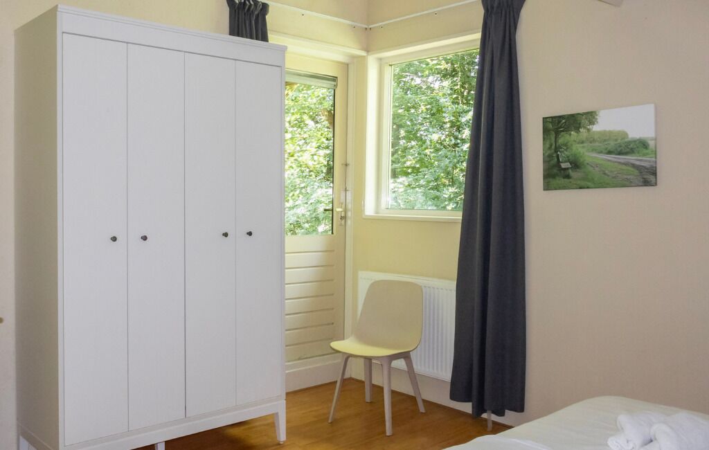 Schlafzimmer 2 (1)