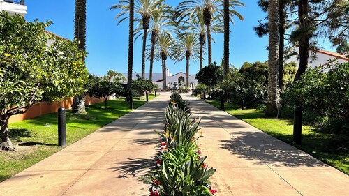 Pool, Hot Tub, Steps To Omni La Costa