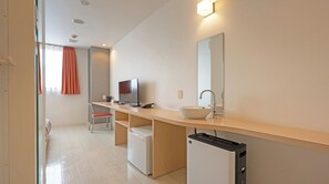 Habitació doble, 1 llit individual gran, no fumadors (Semi Double Room) | 1 dormitori, wifi gratuïta i roba de llit