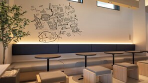 Lobby - Quintessa Hotel Fukuoka Watanabedori Comic&Books (Fukuoka)