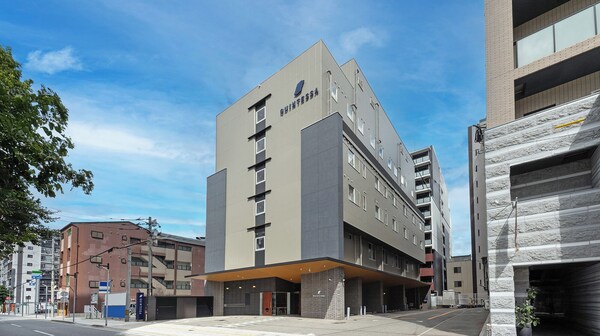 Quintessa Hotel Fukuoka Watanabedori Comic&books - Fukuoka