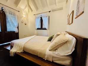 2 chambres, fer et planche à repasser, Wi-Fi gratuit, draps fournis