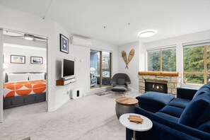 1 dormitorio, tabla de planchar con plancha, wifi gratis y ropa de cama