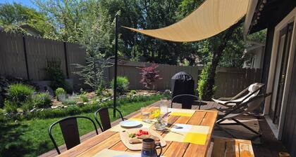 Remodeled 3BR Midtown Gem: Walkable, WFH Ready, Backyard Garden & Family Perfect