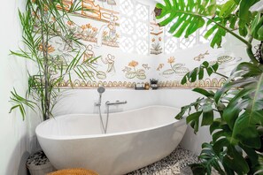 Hair dryer, towels, soap, toilet paper - Eiwa house - Charming villa in beautiful Bali, Ubud (Bali)