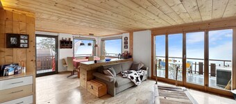Mountain Bliss, view and Sauna - Swiss Alps