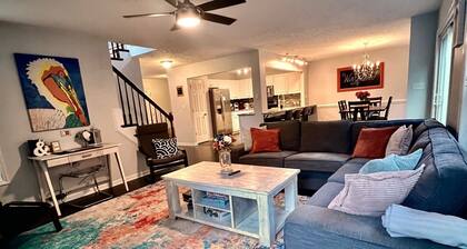 The Waypoint, 4BR/7Beds/2.5Bath Travel Themed Vacation Home adjacent to FT Bragg