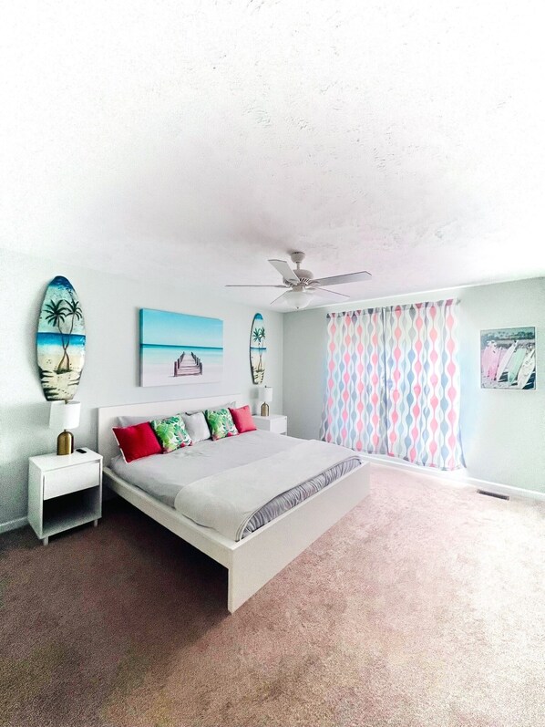 4 bedrooms, iron/ironing board, free WiFi, bed sheets