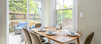 Prime Mt Adams+Lux Beds+Sleeps 6ppl+Deck Views+Smart TVs+Spacious Living Rooms