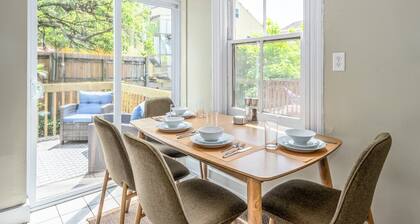 Prime Mt Adams+Lux Beds+Sleeps 6ppl+Deck Views+Smart TVs+Spacious Living Rooms