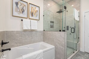 Hårtørrer, håndklæder, Sæbe, Shampoo