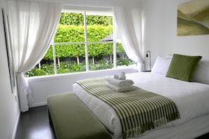 2 chambres, fer et planche à repasser, Wi-Fi gratuit, draps fournis